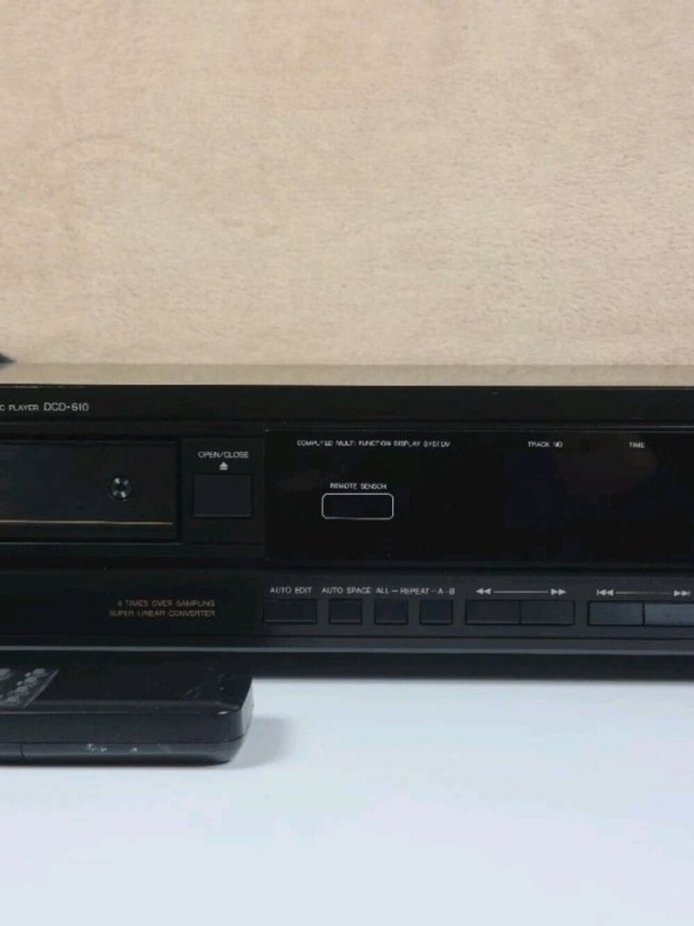 Denon PCM Audio Technology Compact Disc Player Model DCD-610 With Remote